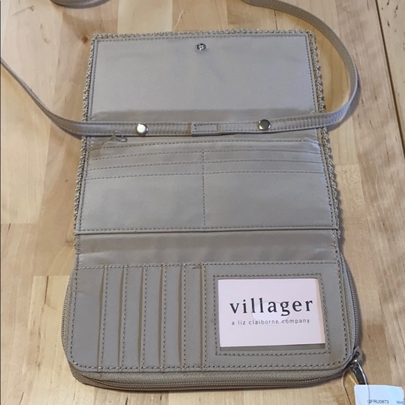 Liz Claiborne Neutral Crossbody/ Clutch - Picture 5 of 8